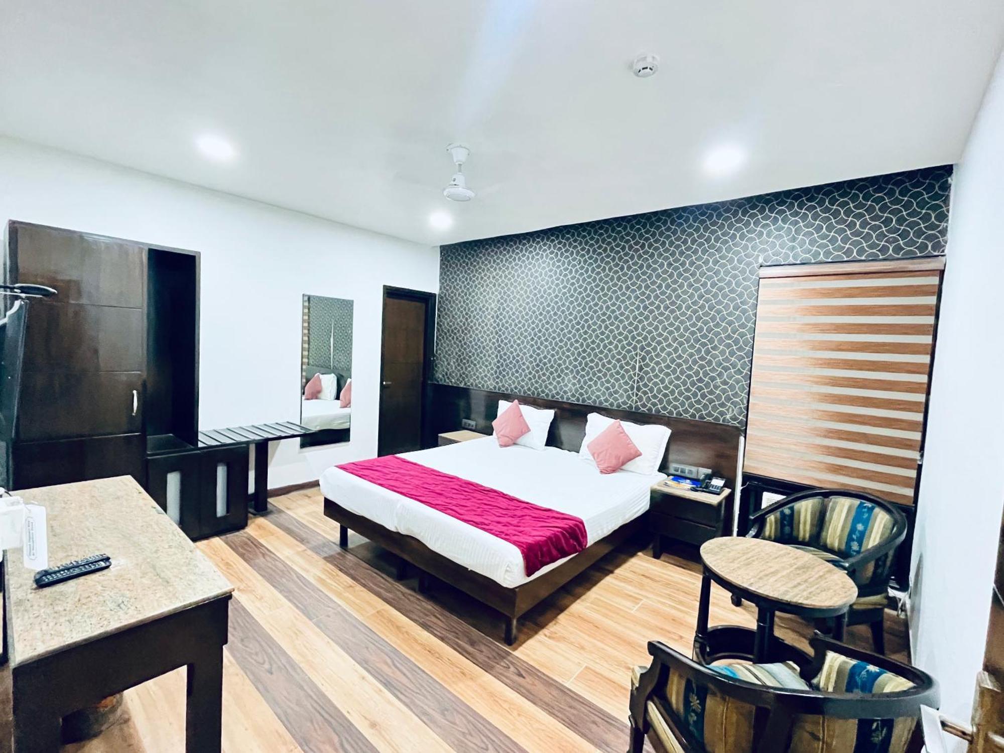 Ganga Ashoka Hotel Rishīkesh Eksteriør billede
